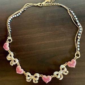 Betsey Johnson bow necklace